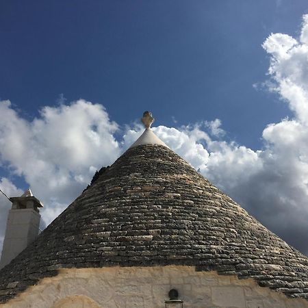 Trulli Le 2 Nicchie Villa โลโกโรตอนโด ภายนอก รูปภาพ